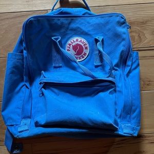 Authentic Fjallraven Kanken backpack—classic style, minimal wear.